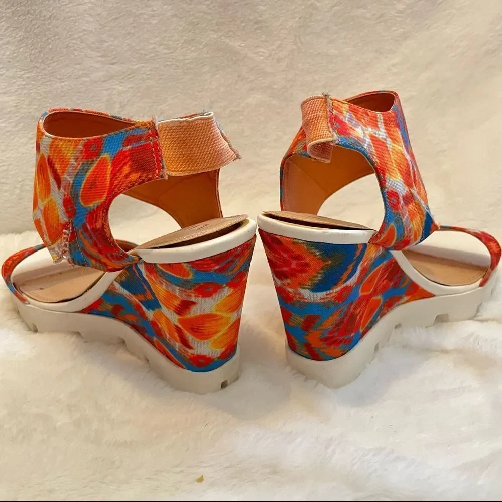 💥Host Pick!💥 Liliana Tribal Open Toe Slingback Lug Sole Wedge Sandals